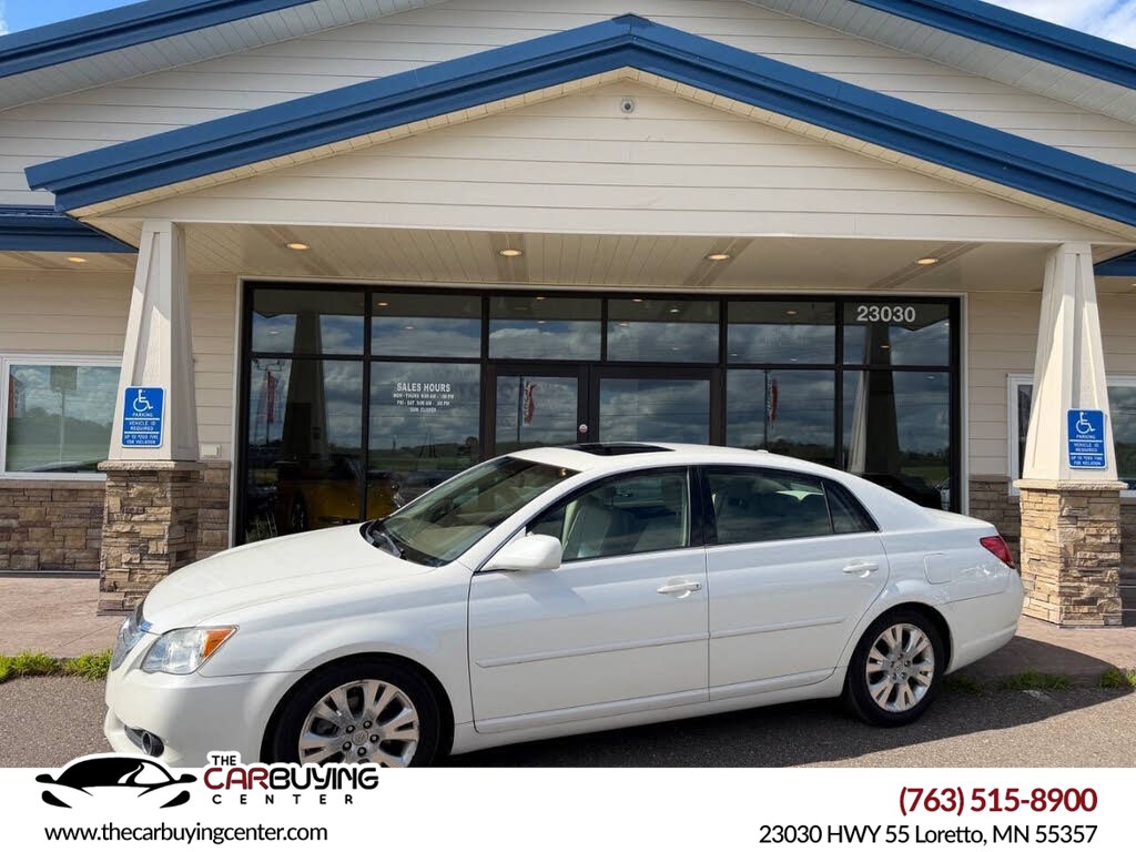 2009 Toyota Avalon XLS's photo