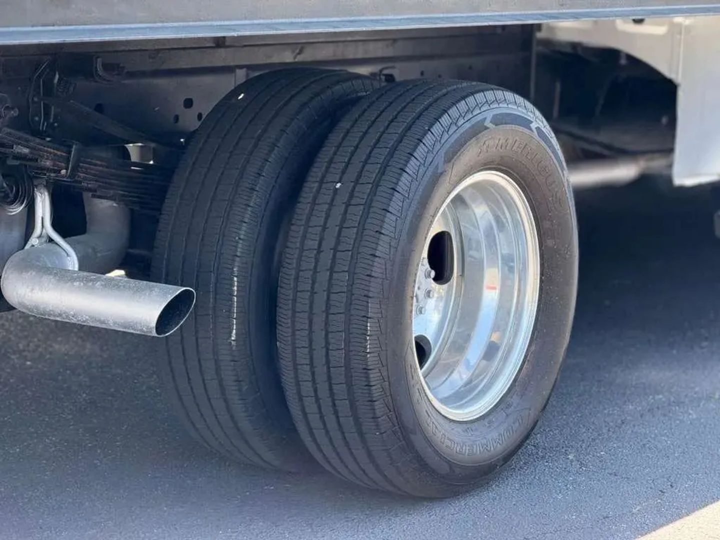 Ford F-350 photo 10