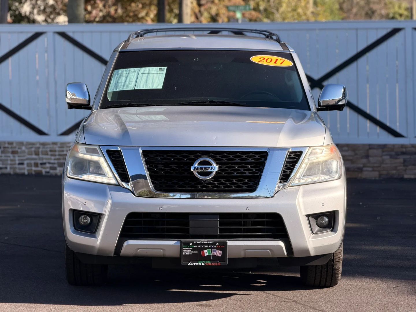 Nissan Armada photo 2