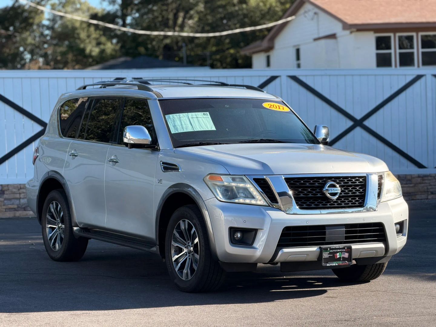 Nissan Armada photo 3