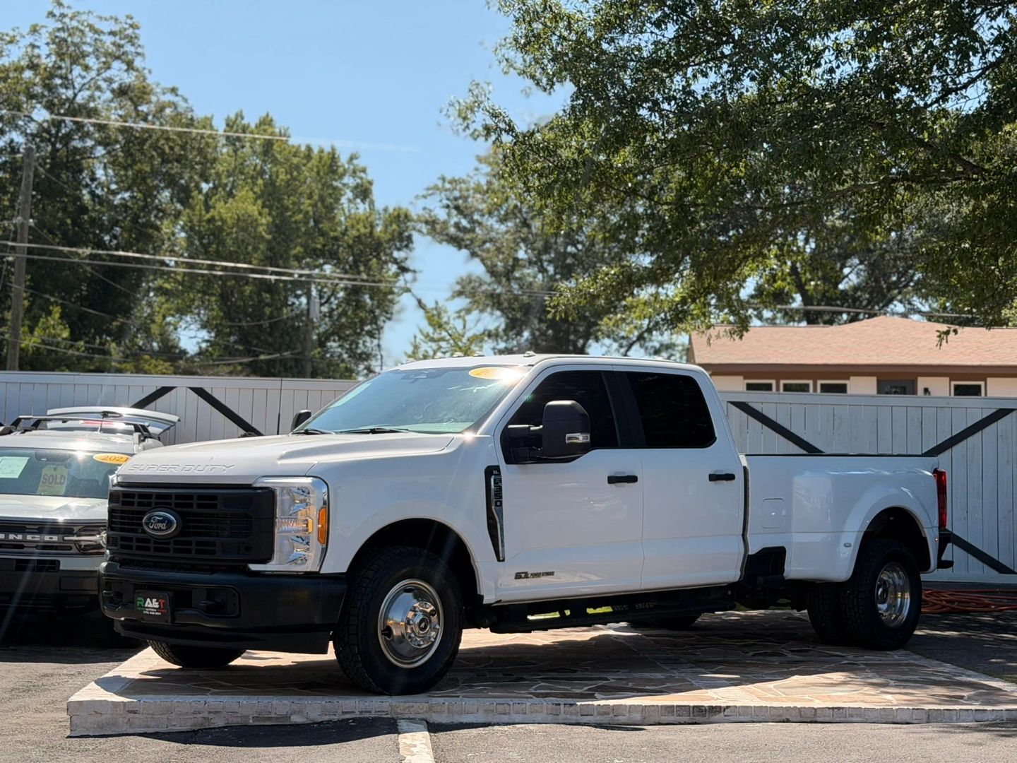 2023 Ford Super Duty F-350 DRW XL