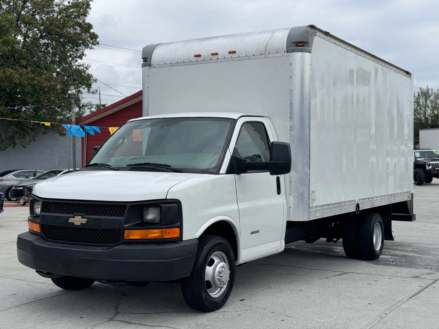 2016 Chevrolet Express Commercial Cutaway 