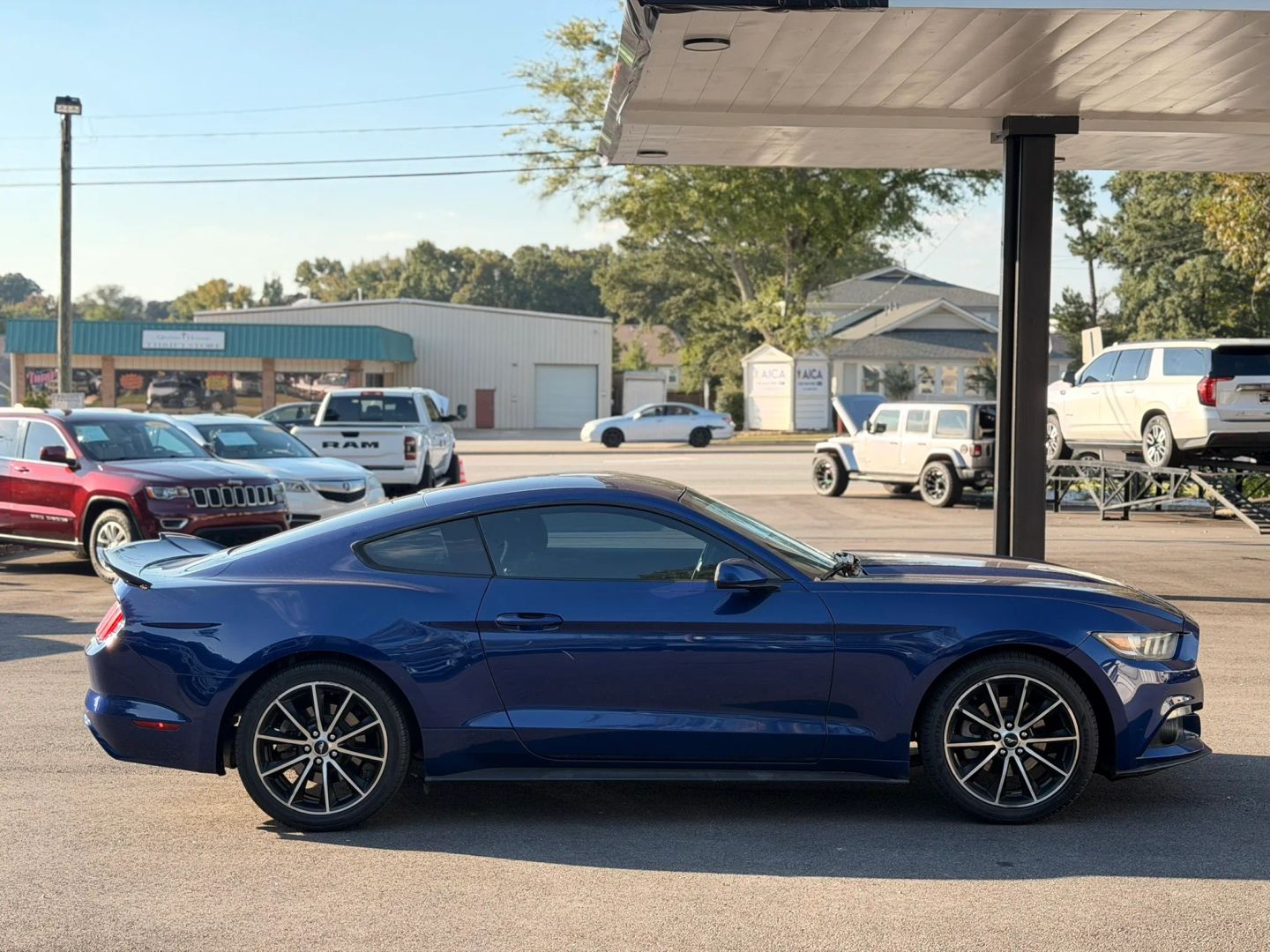 Ford Mustang photo 4