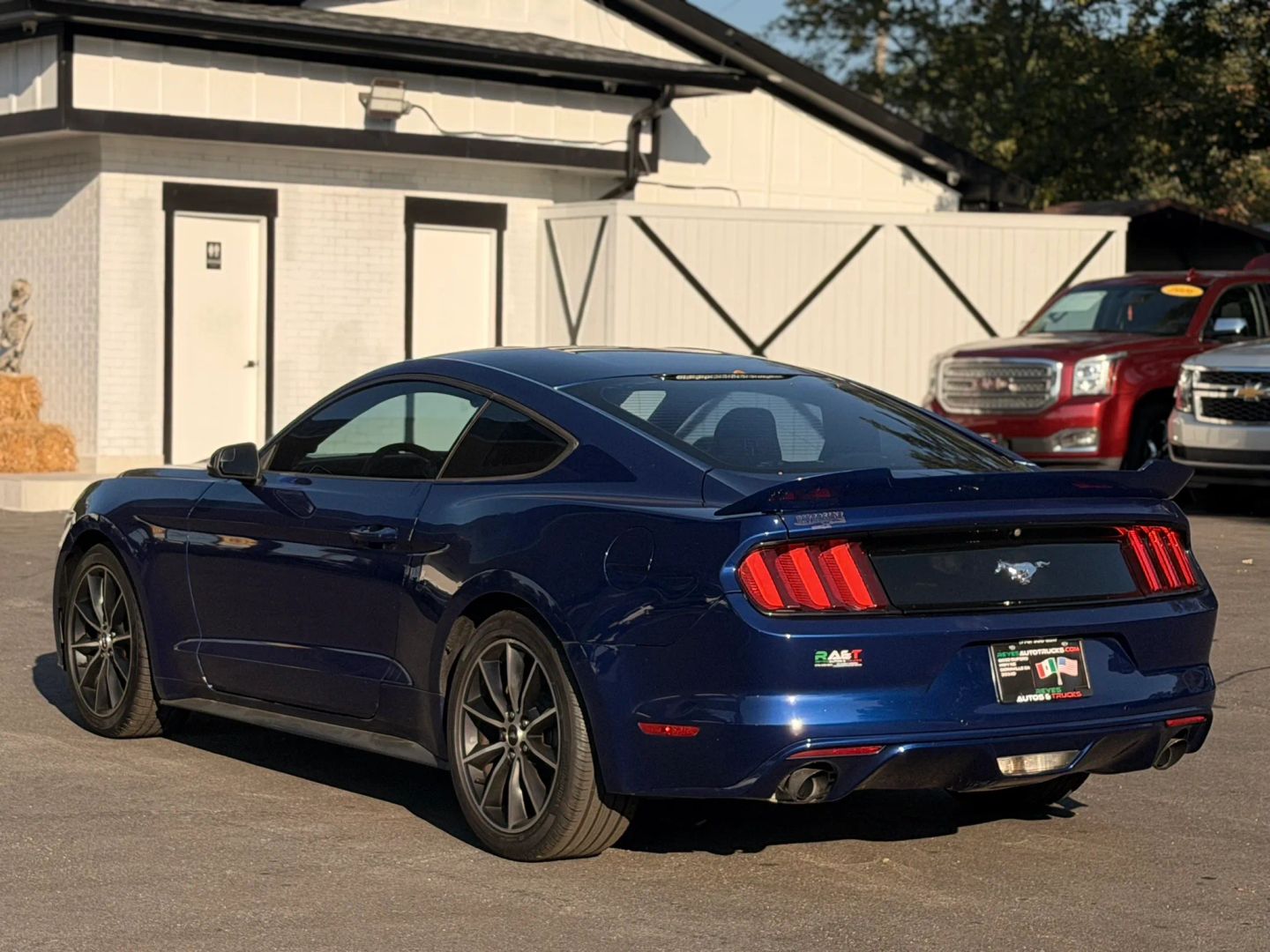 Ford Mustang photo 7