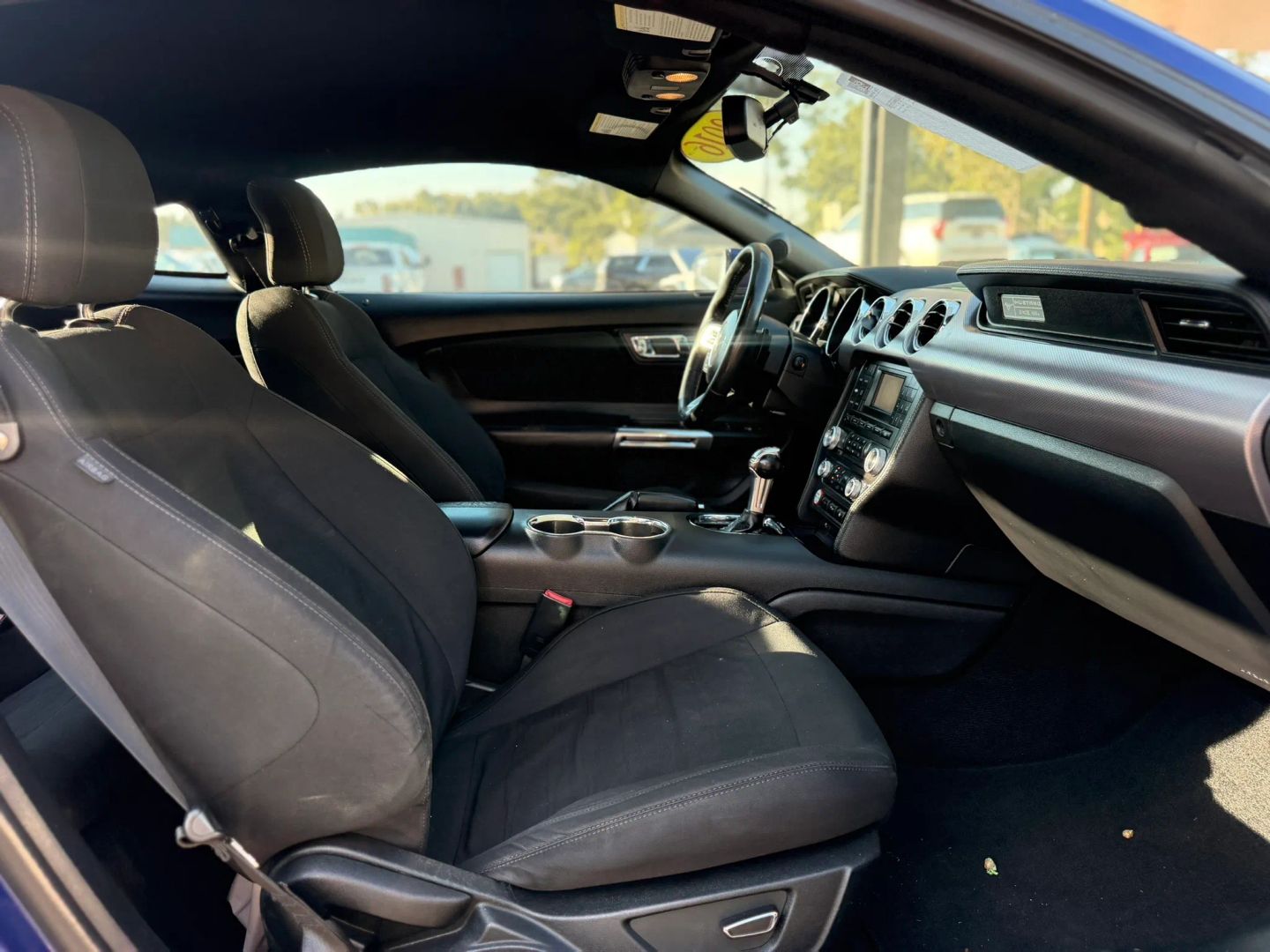 Ford Mustang photo 16