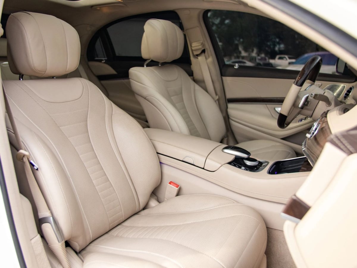 Mercedes-Benz 560 photo 27