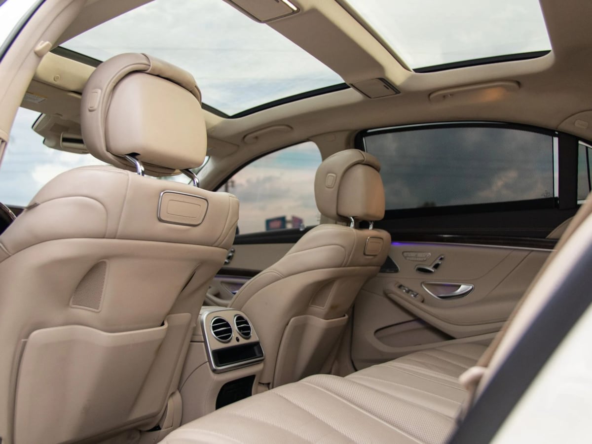 Mercedes-Benz 560 photo 30