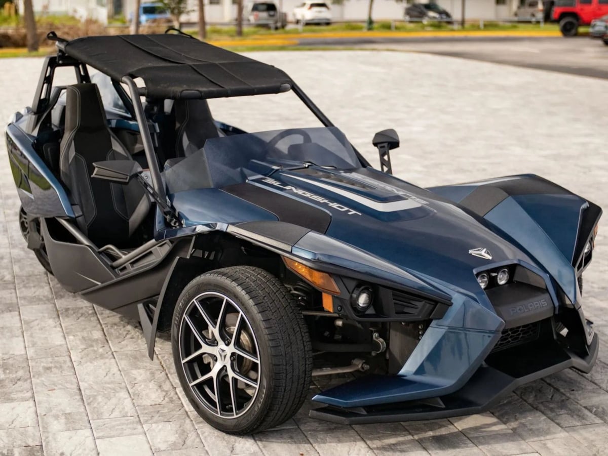 Polaris Slingshot photo 3