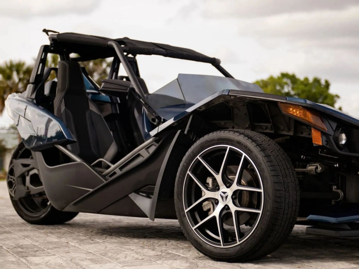 Polaris Slingshot photo 5
