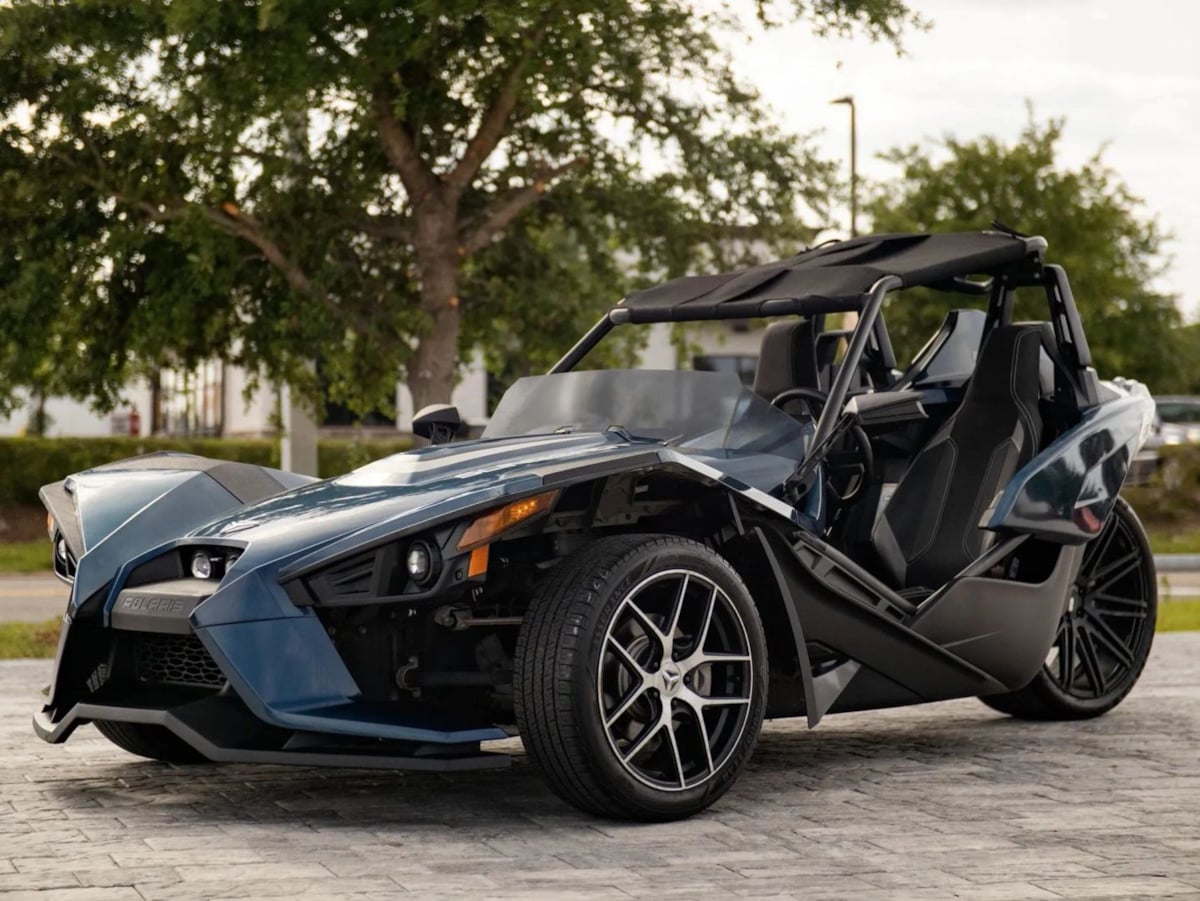 Polaris Slingshot photo 9