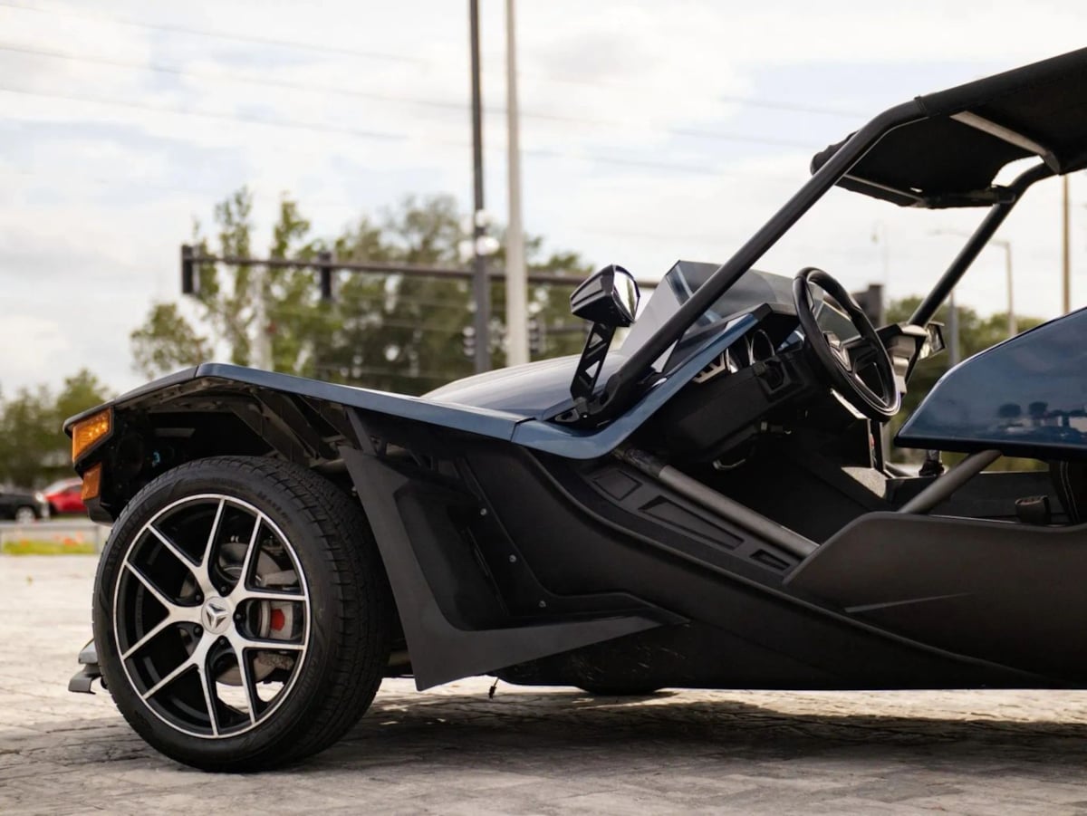 Polaris Slingshot photo 10