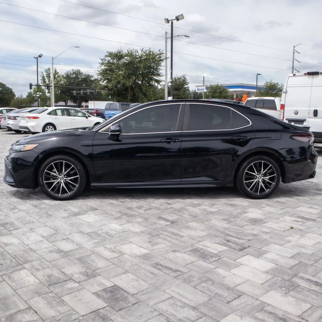 Toyota Camry photo 4