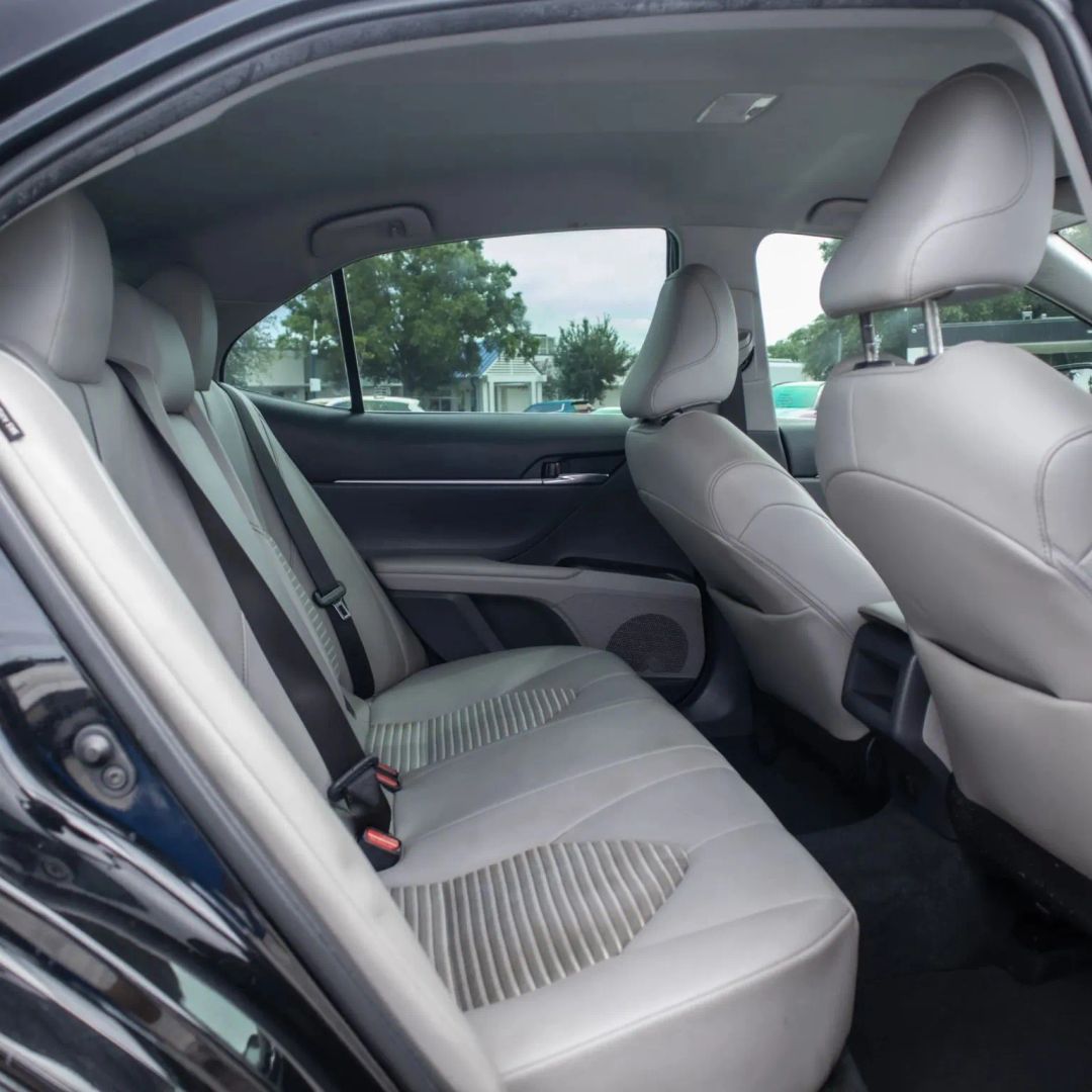 Toyota Camry photo 18