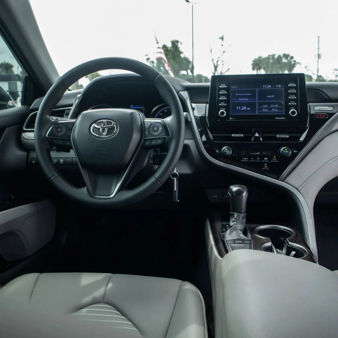 Toyota Camry photo 19