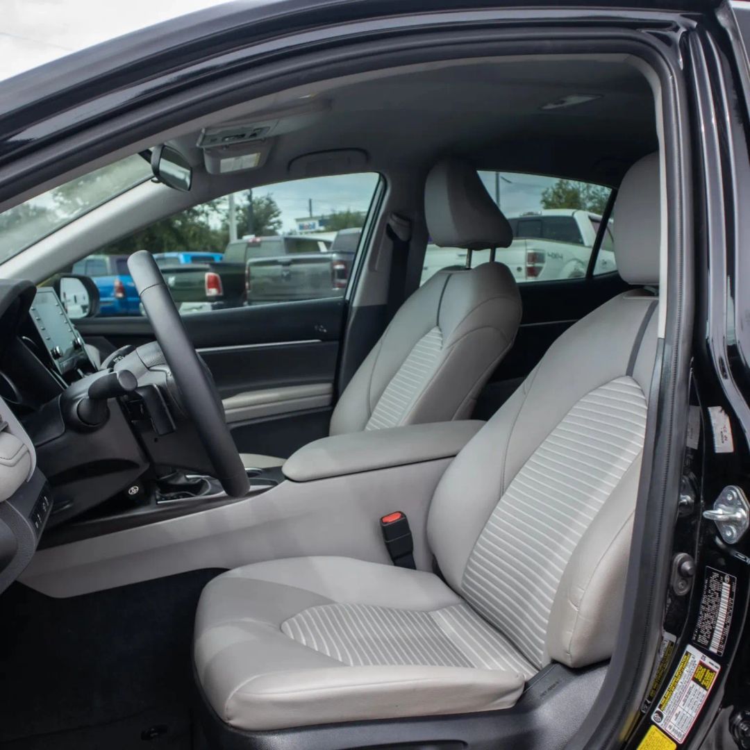 Toyota Camry photo 20