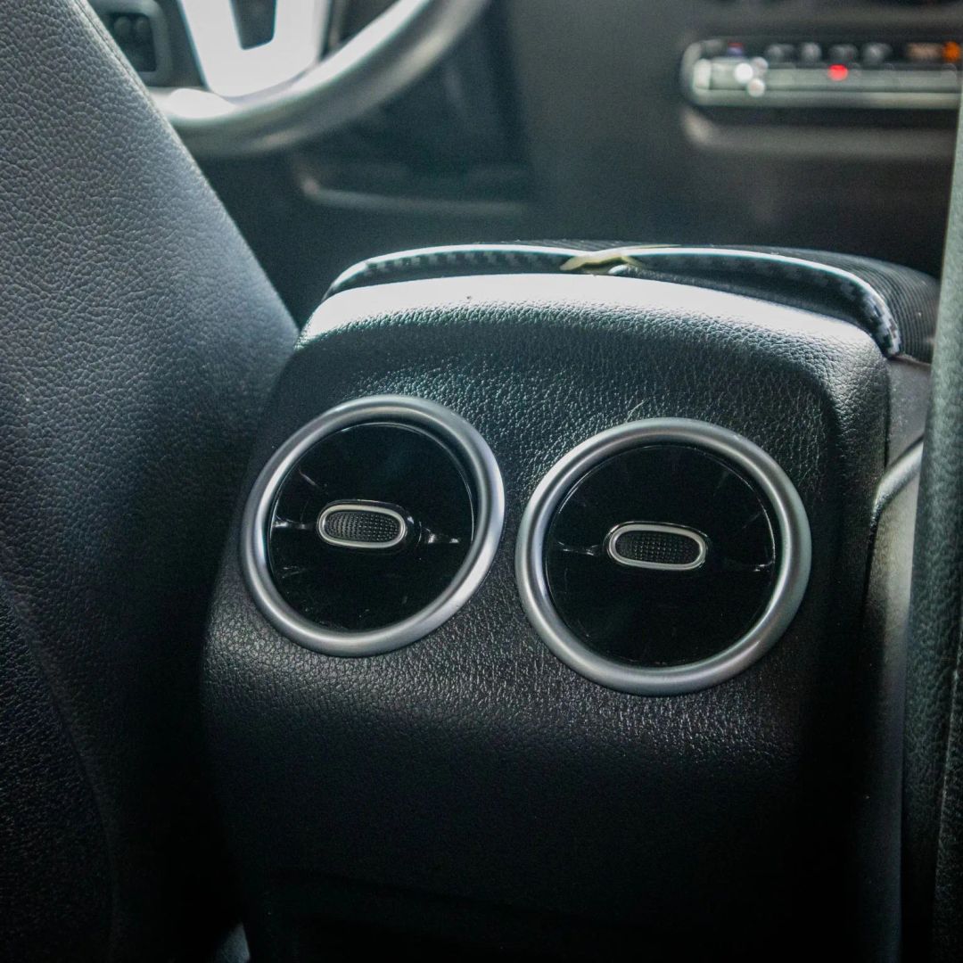 Mercedes-Benz GLB 250 photo 20