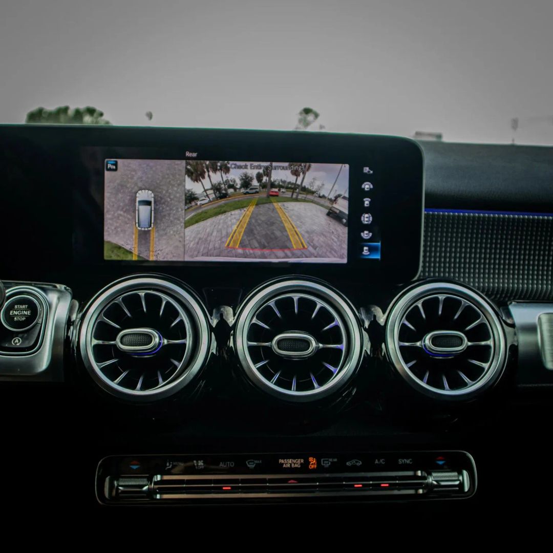 Mercedes-Benz GLB 250 photo 26