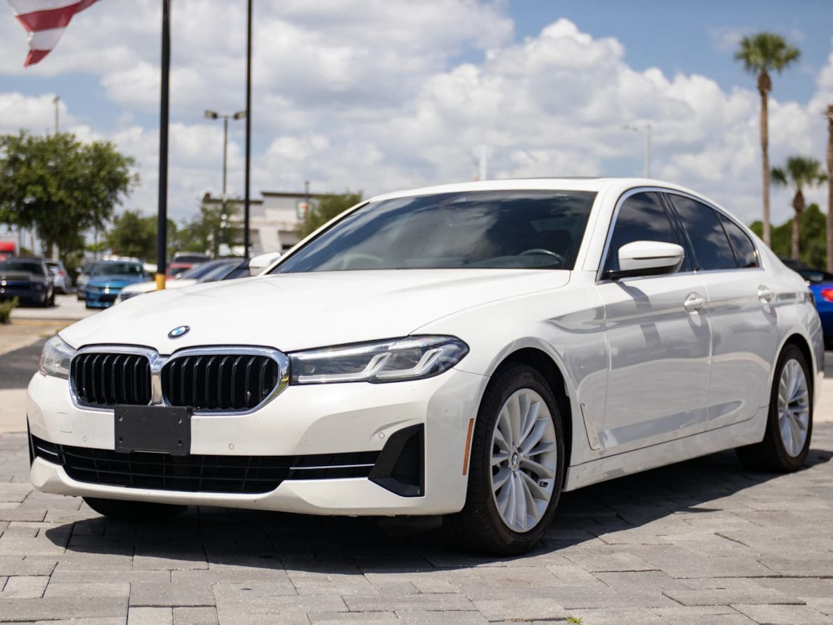 BMW 5 Series photo 6