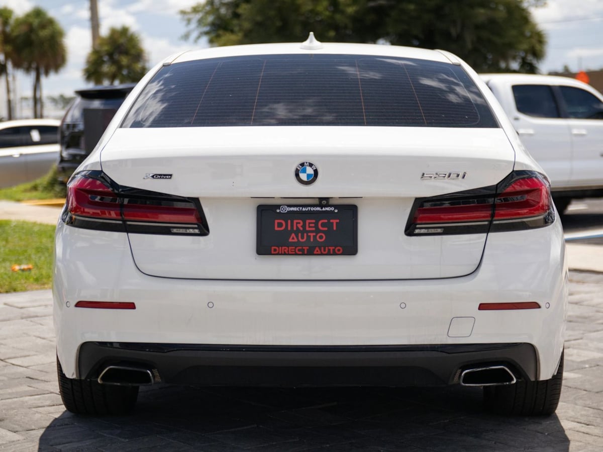 BMW 5 Series photo 11
