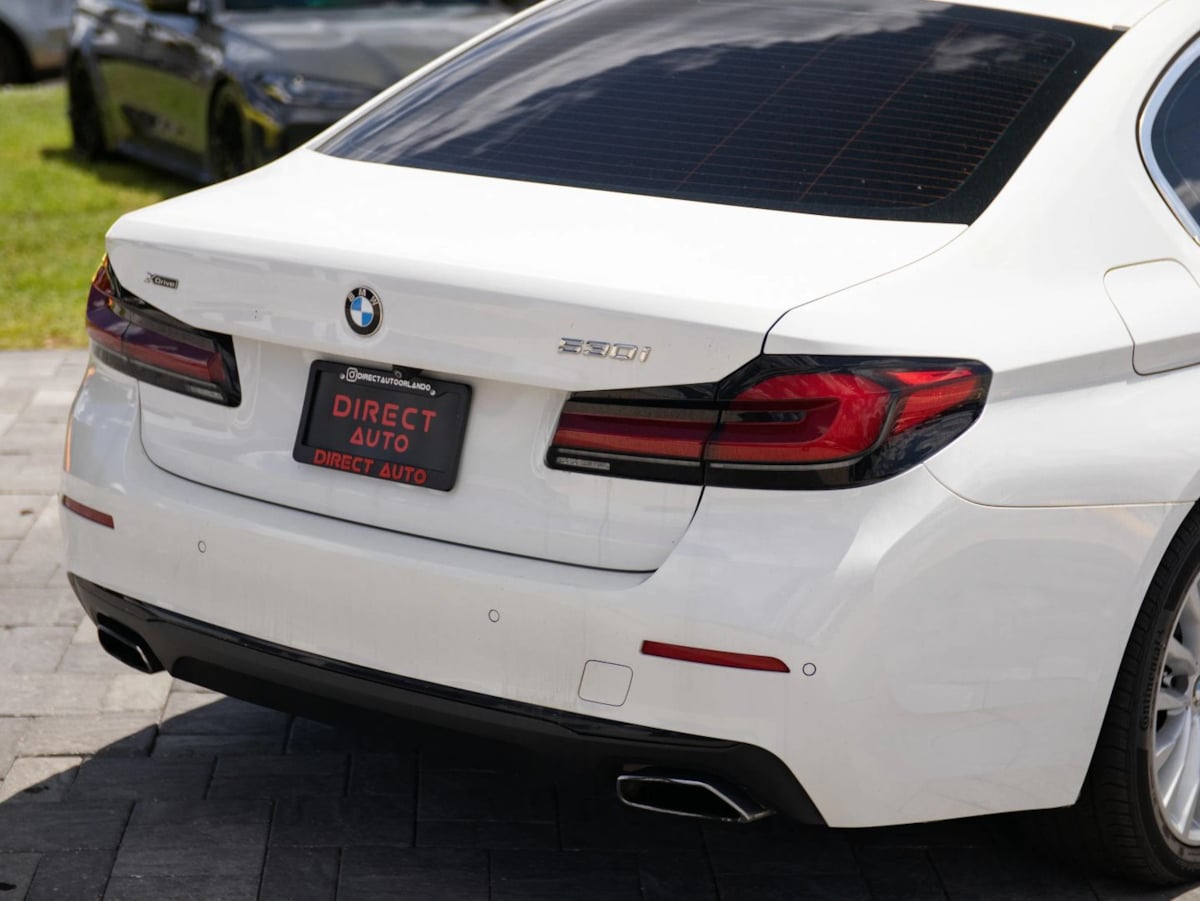BMW 5 Series photo 12