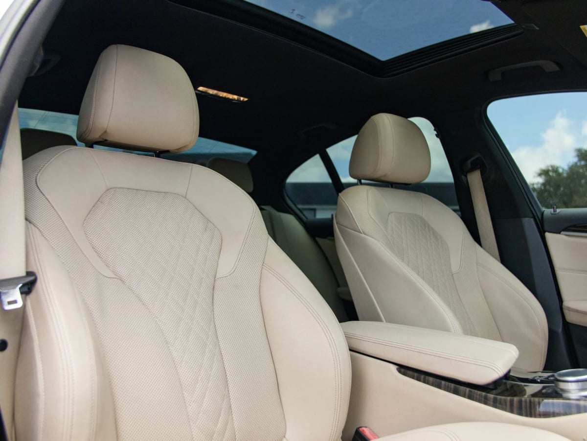 BMW 5 Series photo 19