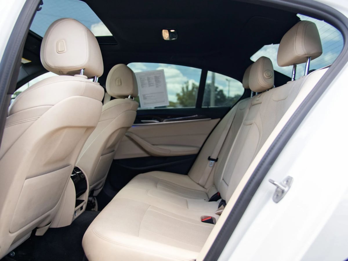 BMW 5 Series photo 23
