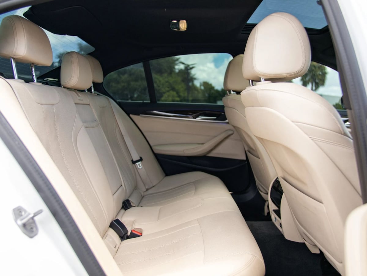 BMW 5 Series photo 24