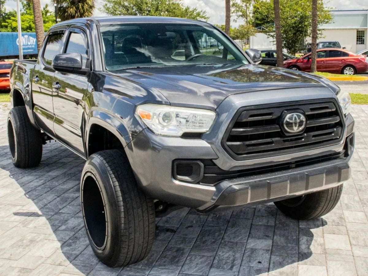 2018 Toyota Tacoma SR