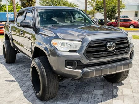 2018 Toyota Tacoma SR