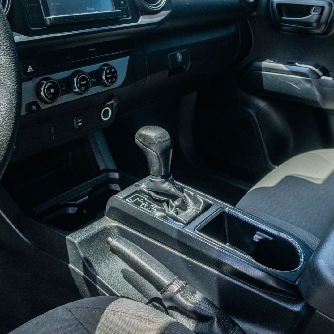 Toyota Tacoma photo 21