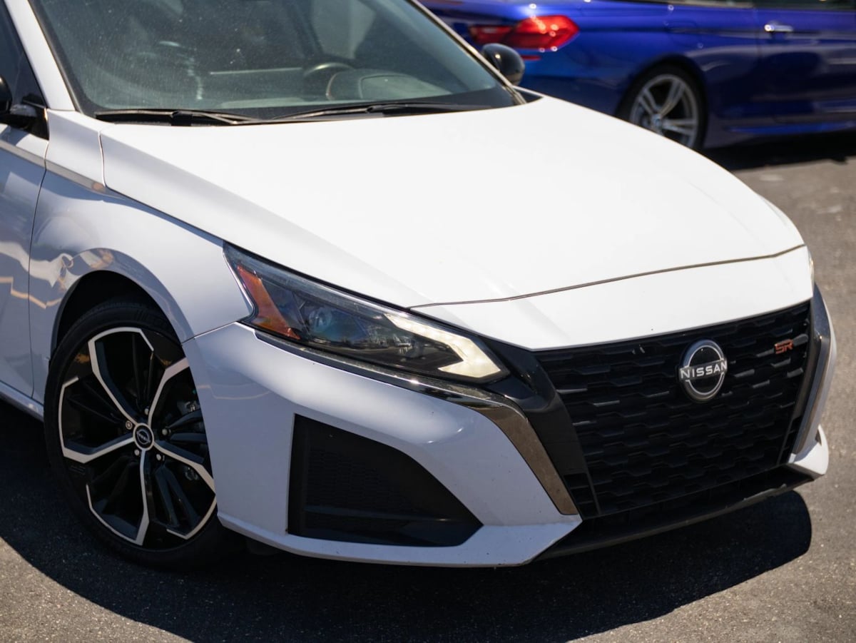 Nissan Altima photo 4