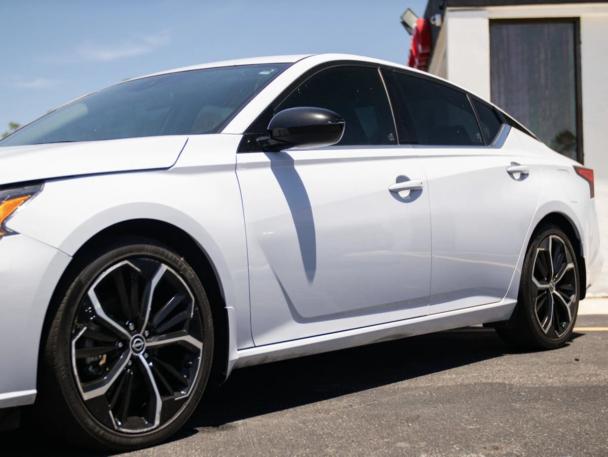 Nissan Altima photo 8