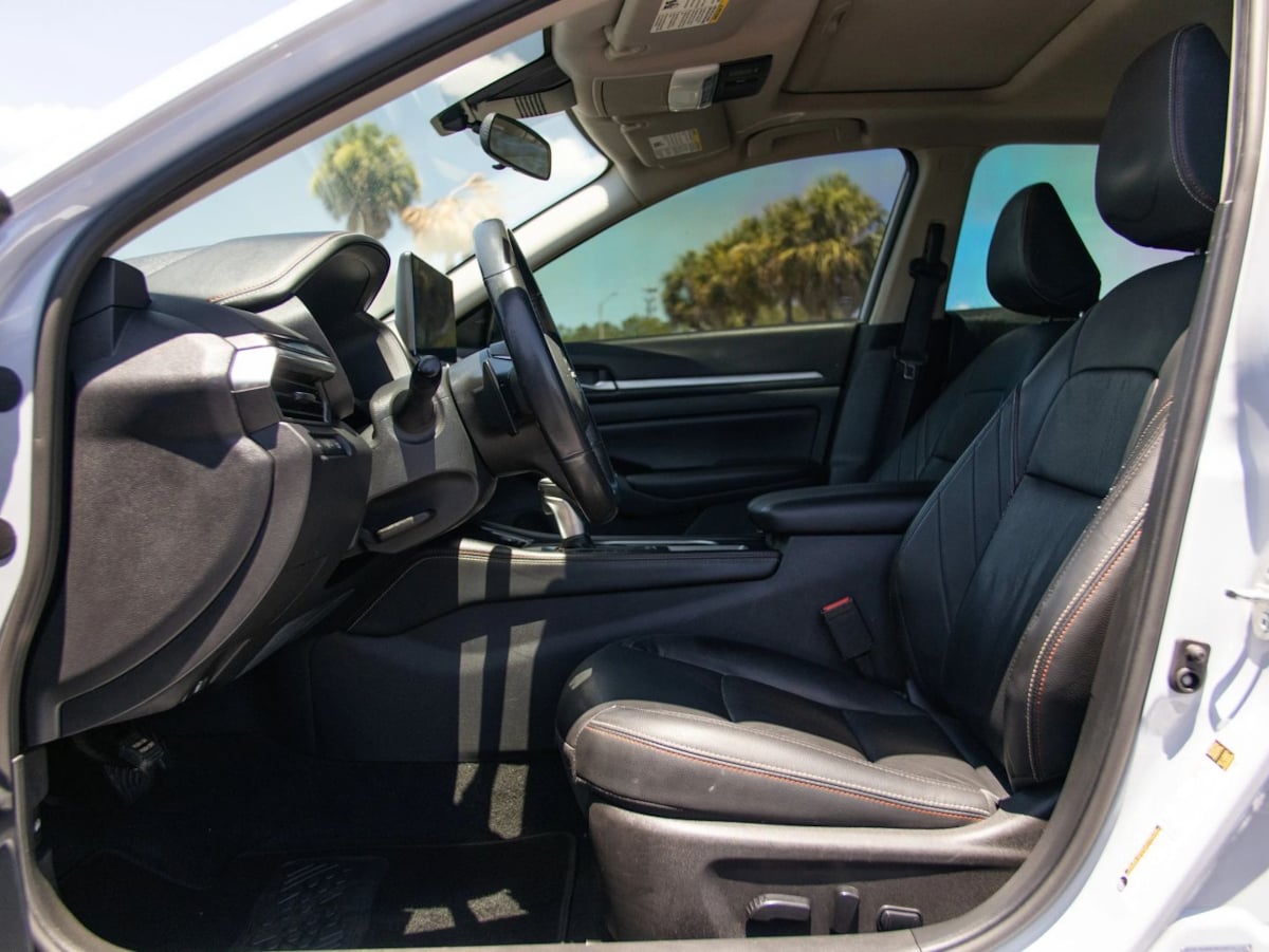 Nissan Altima photo 22