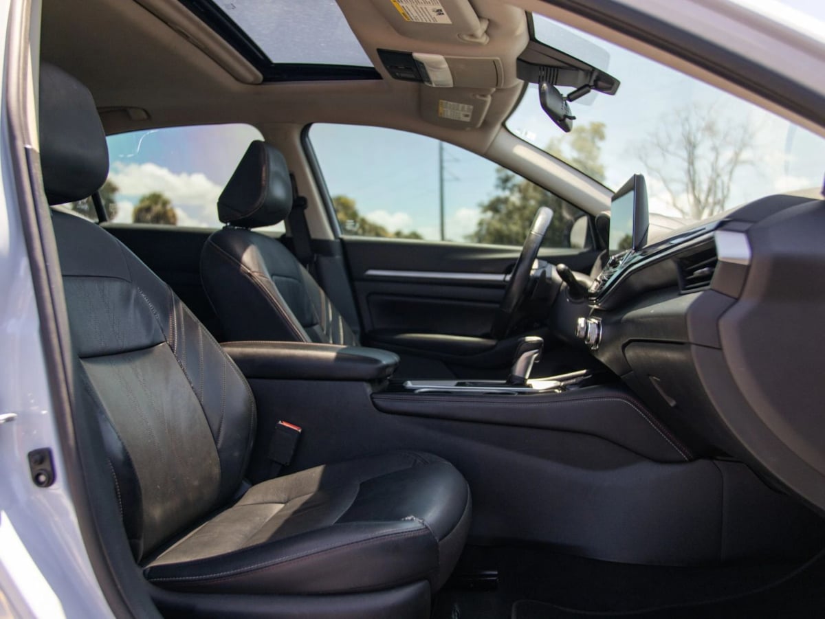 Nissan Altima photo 23