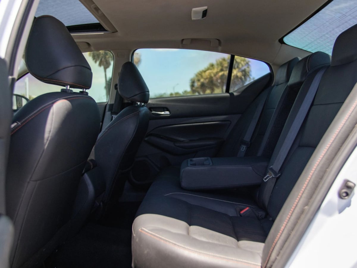 Nissan Altima photo 27