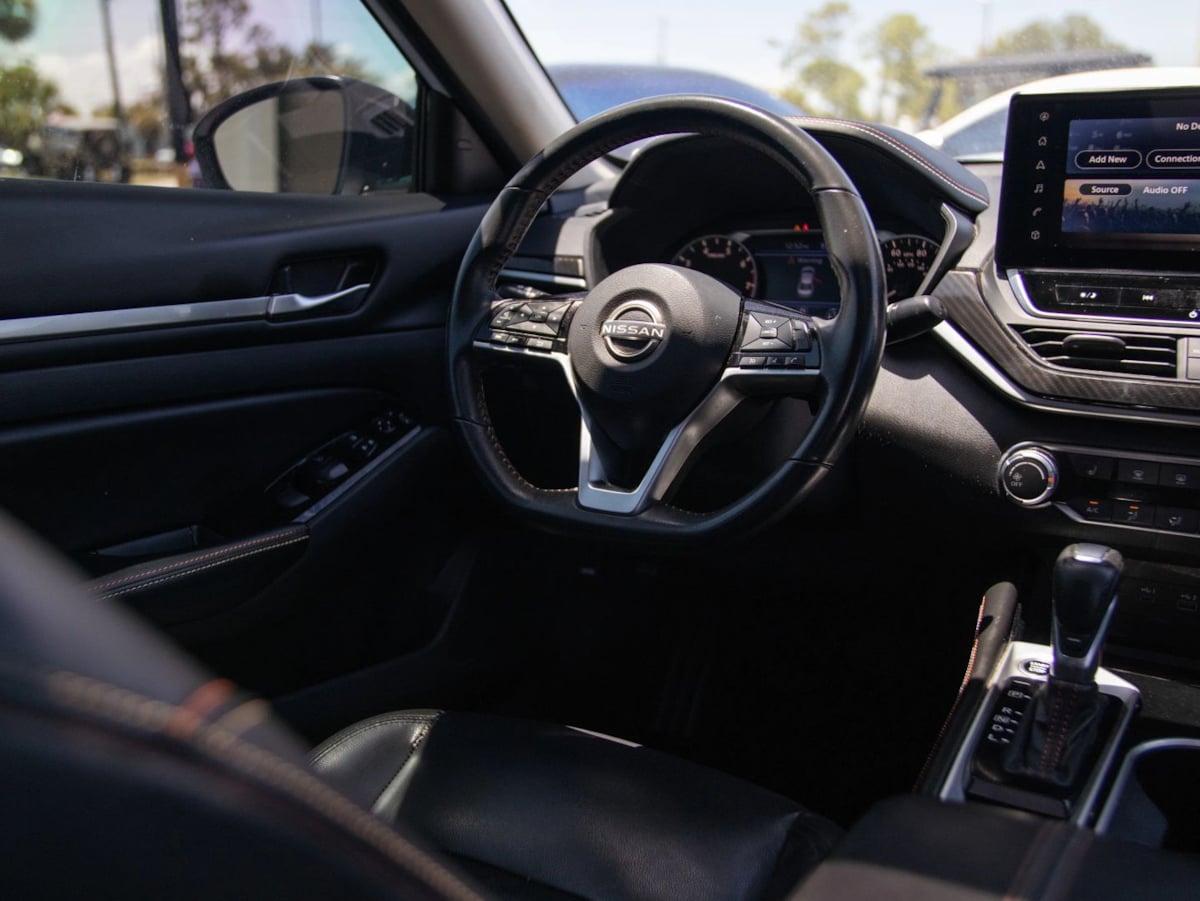 Nissan Altima photo 35