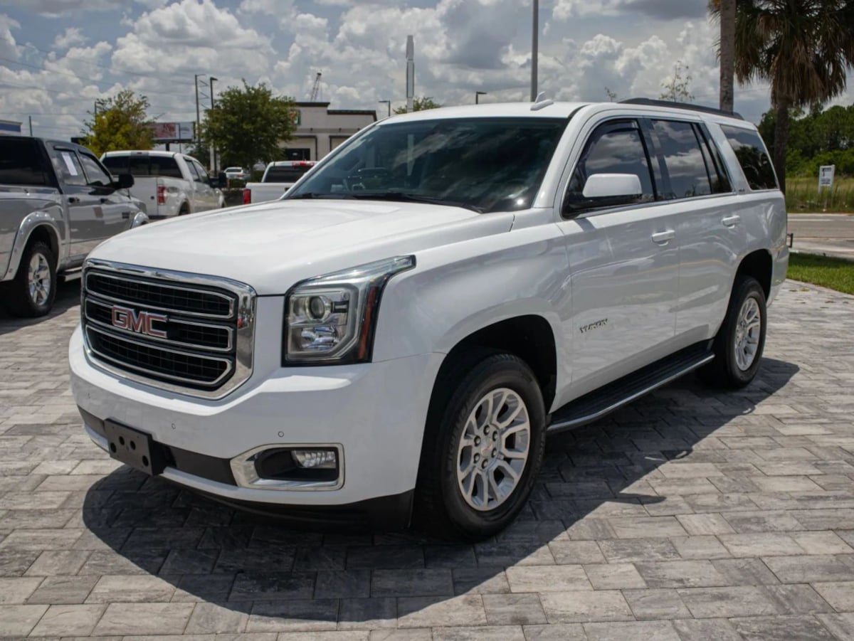 GMC Yukon photo 3