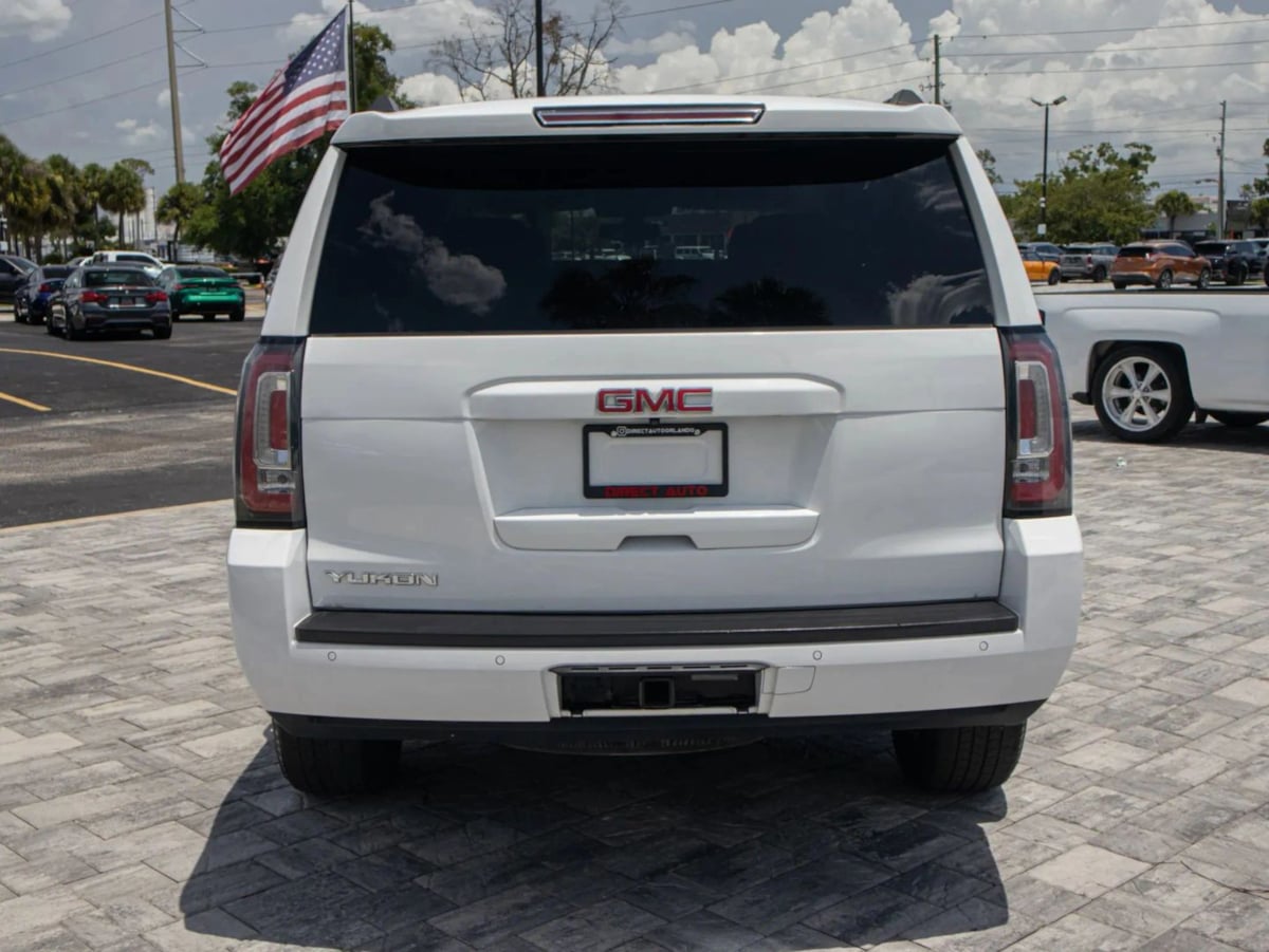 GMC Yukon photo 6