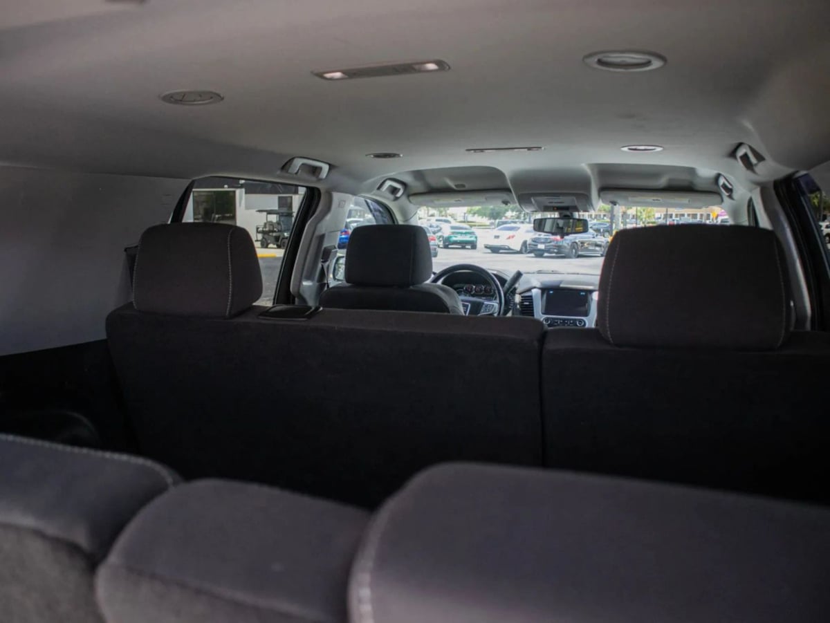 GMC Yukon photo 7