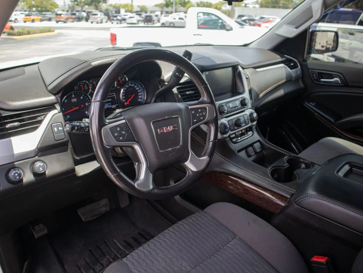 GMC Yukon photo 27