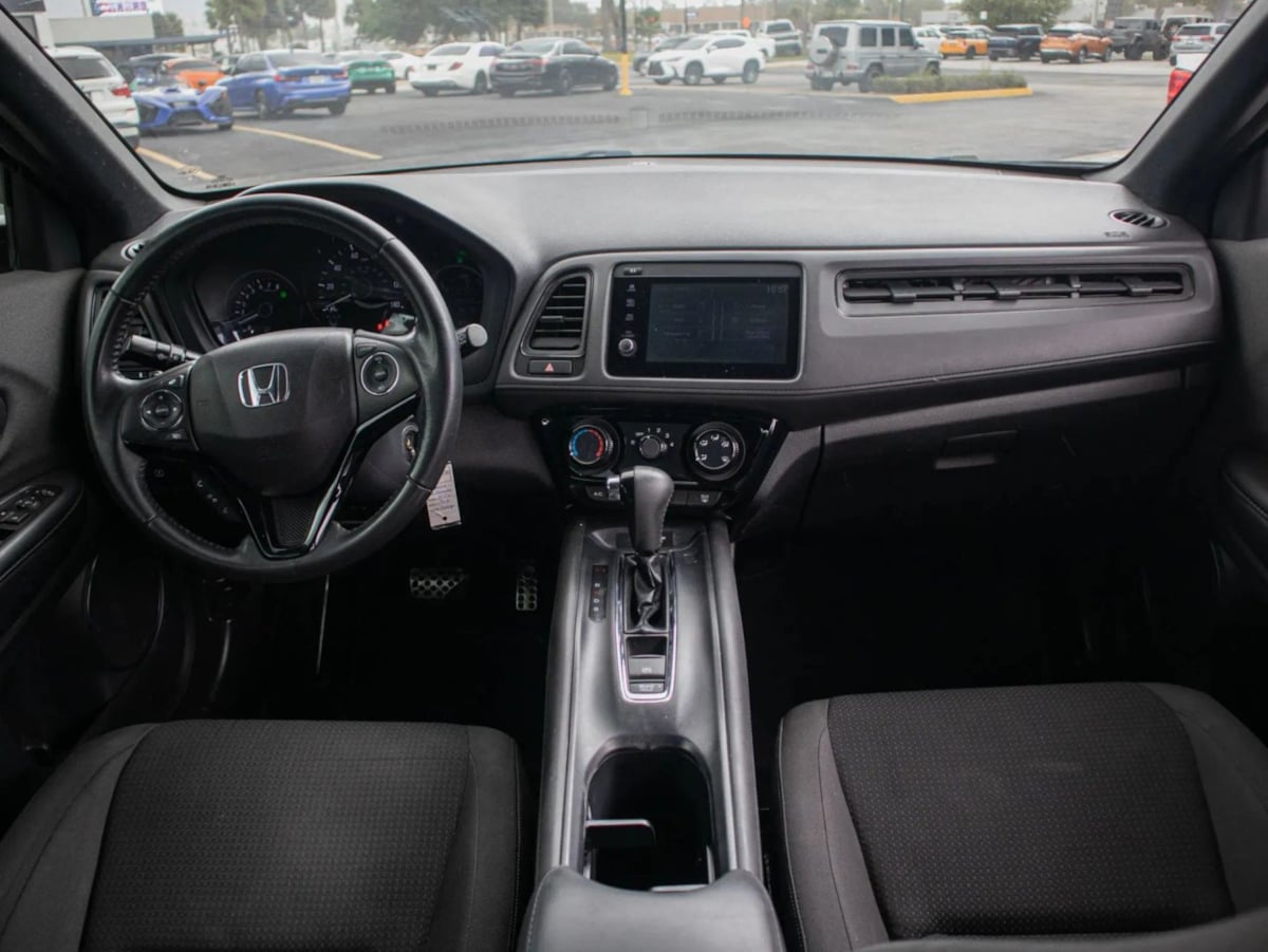 Honda HR-V photo 17