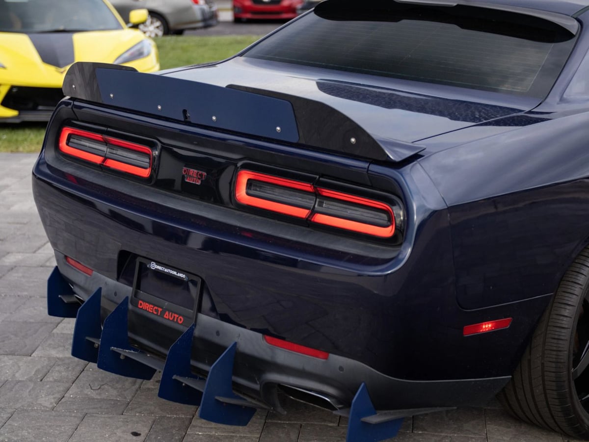 Dodge Challenger photo 13