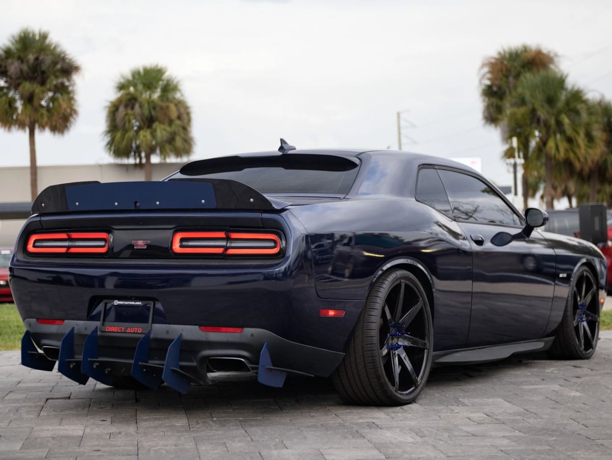 Dodge Challenger photo 14
