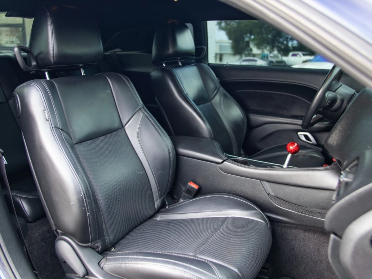 Dodge Challenger photo 24