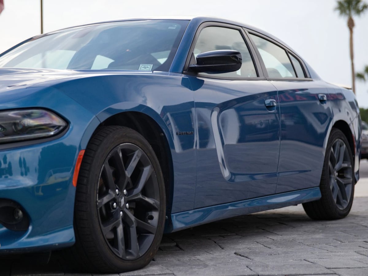 Dodge Charger photo 8