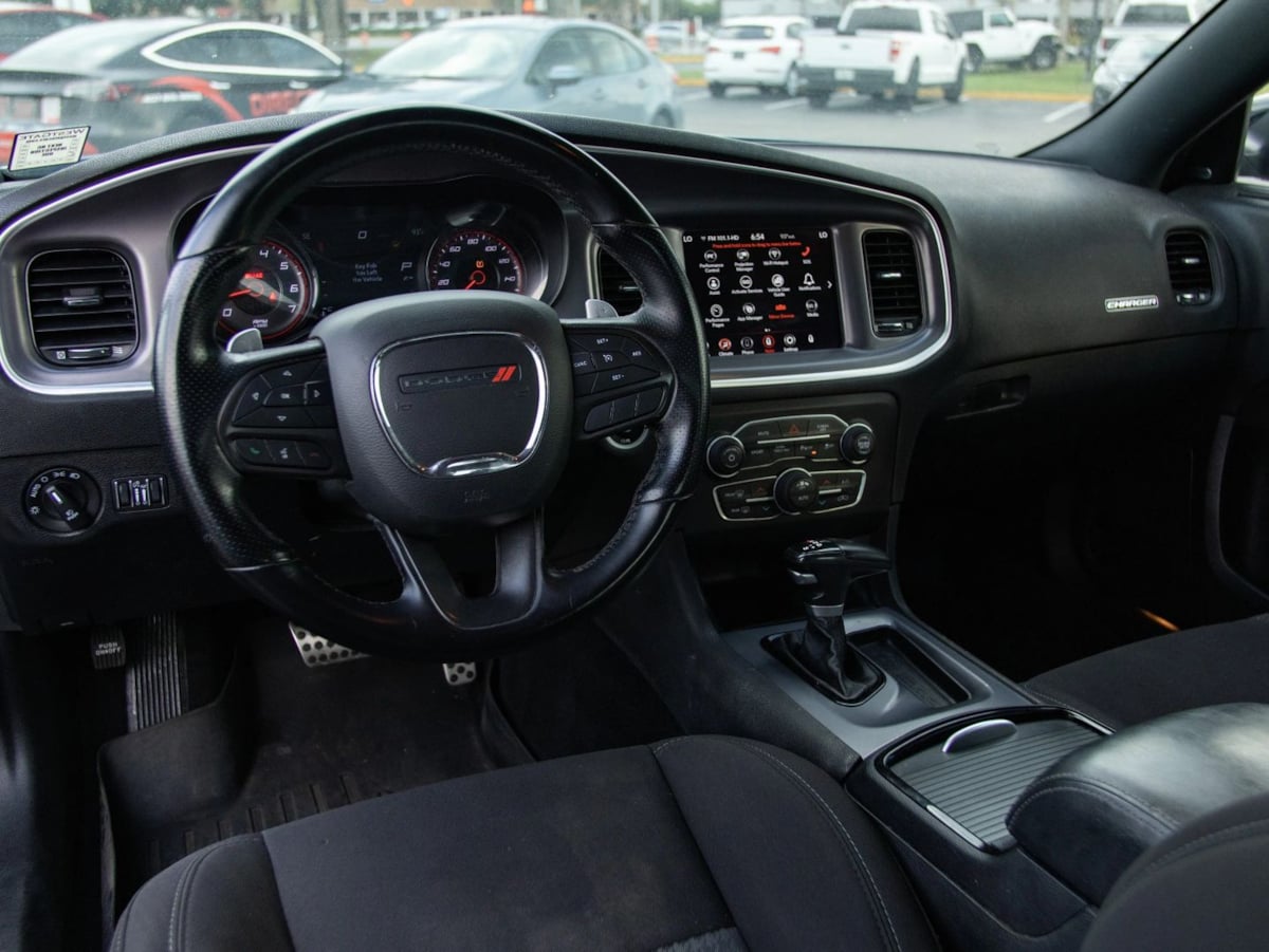 Dodge Charger photo 17