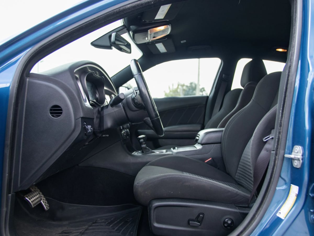 Dodge Charger photo 18