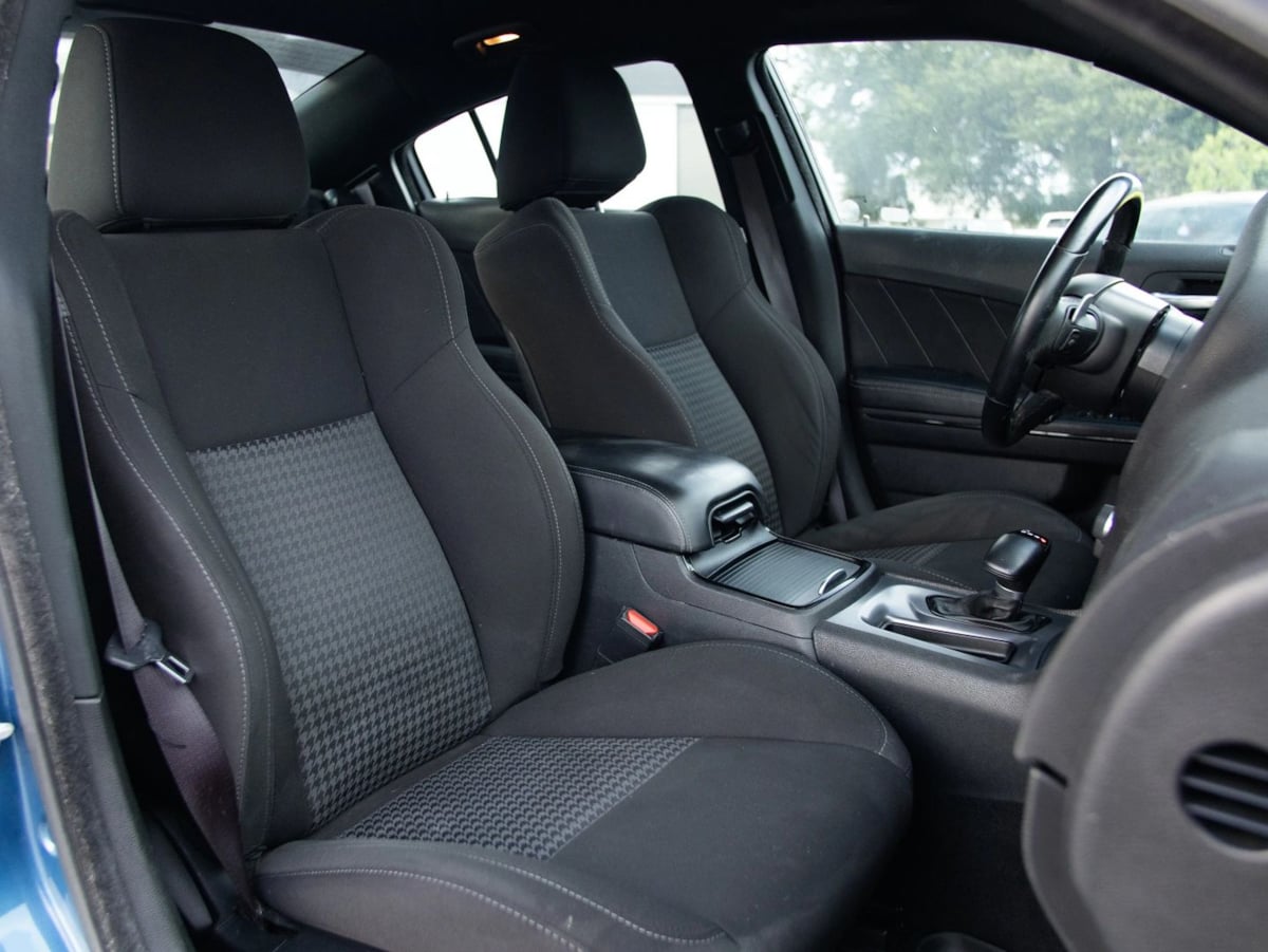 Dodge Charger photo 23