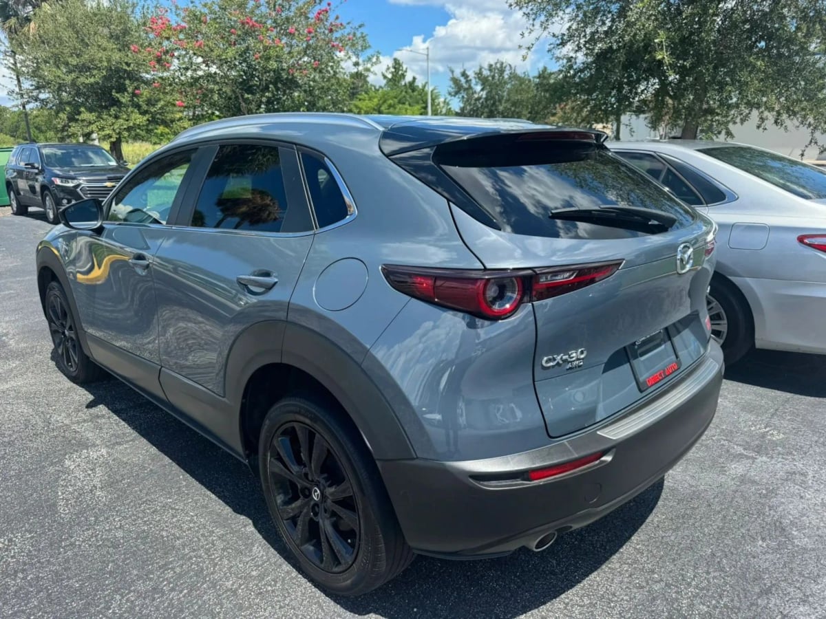 Mazda CX-30 photo 4