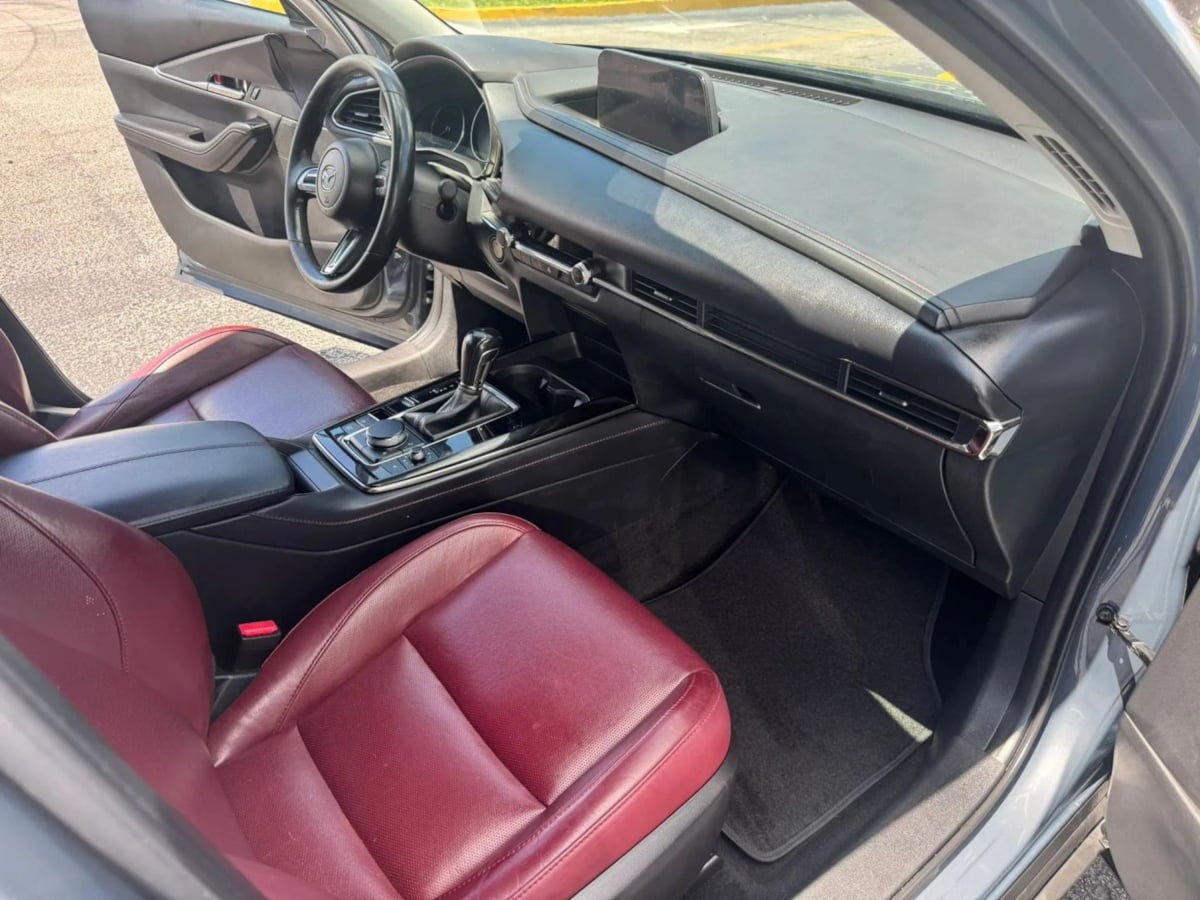 Mazda CX-30 photo 13